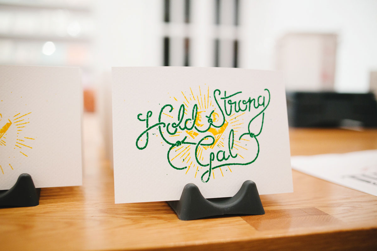 JTTC Hold Strong Gal