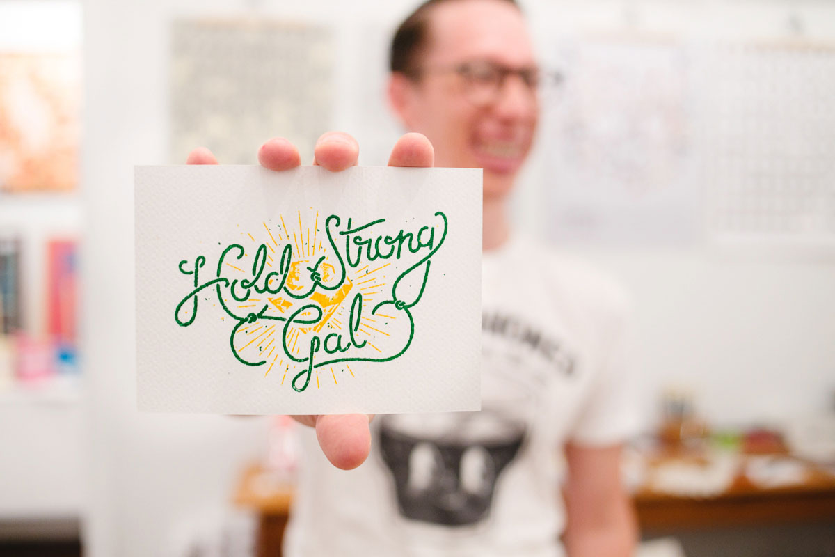 JTTC Hold Strong Gal